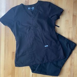 Grey’s Anatomy Medium Black Scrub Set